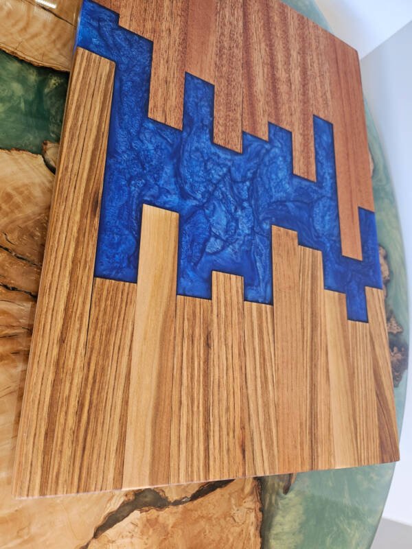 Wood and Resin cutting/charcuterie board - Image 6