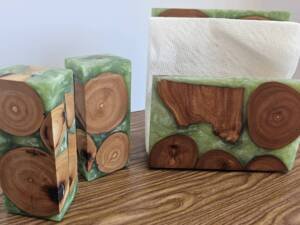 Napkin Holder/ S&P Set