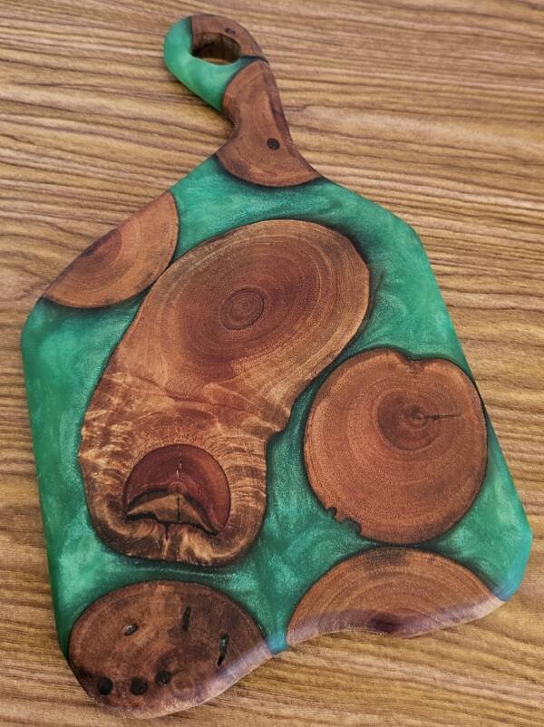 Chilean Mesquite and Epoxy Mini Charcuterie Board Set of 4 w/holder - Image 4