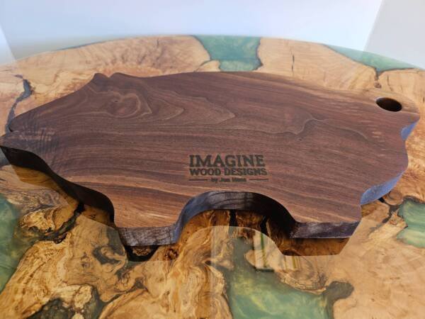 THE PIG - Solid Walnut cutting board. - Image 8