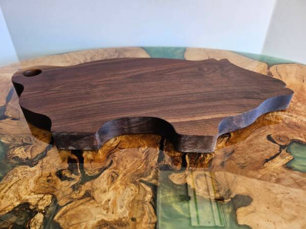 THE PIG - Solid Walnut cutting board. - Image 9