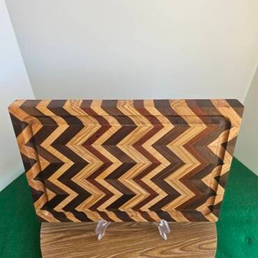 Cheveron Pattern Cutting Board w/Juice Groove