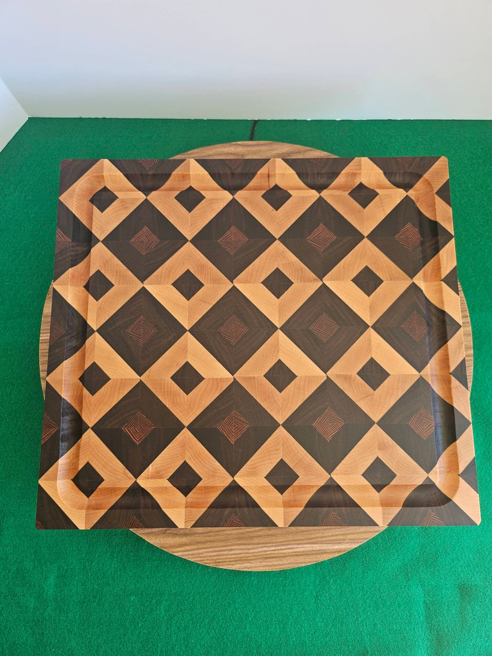 Stunning Diamond Pattern End Grain Cutting Board w/Juice Groove - Image 2