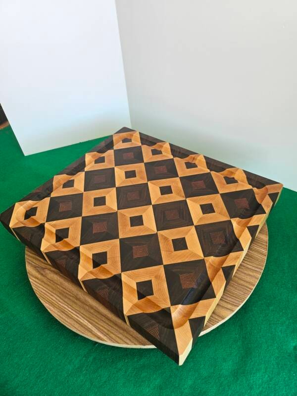 Stunning Diamond Pattern End Grain Cutting Board w/Juice Groove