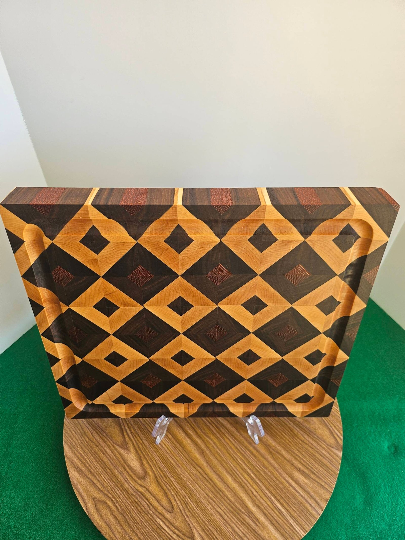 Stunning Diamond Pattern End Grain Cutting Board w/Juice Groove - Image 9
