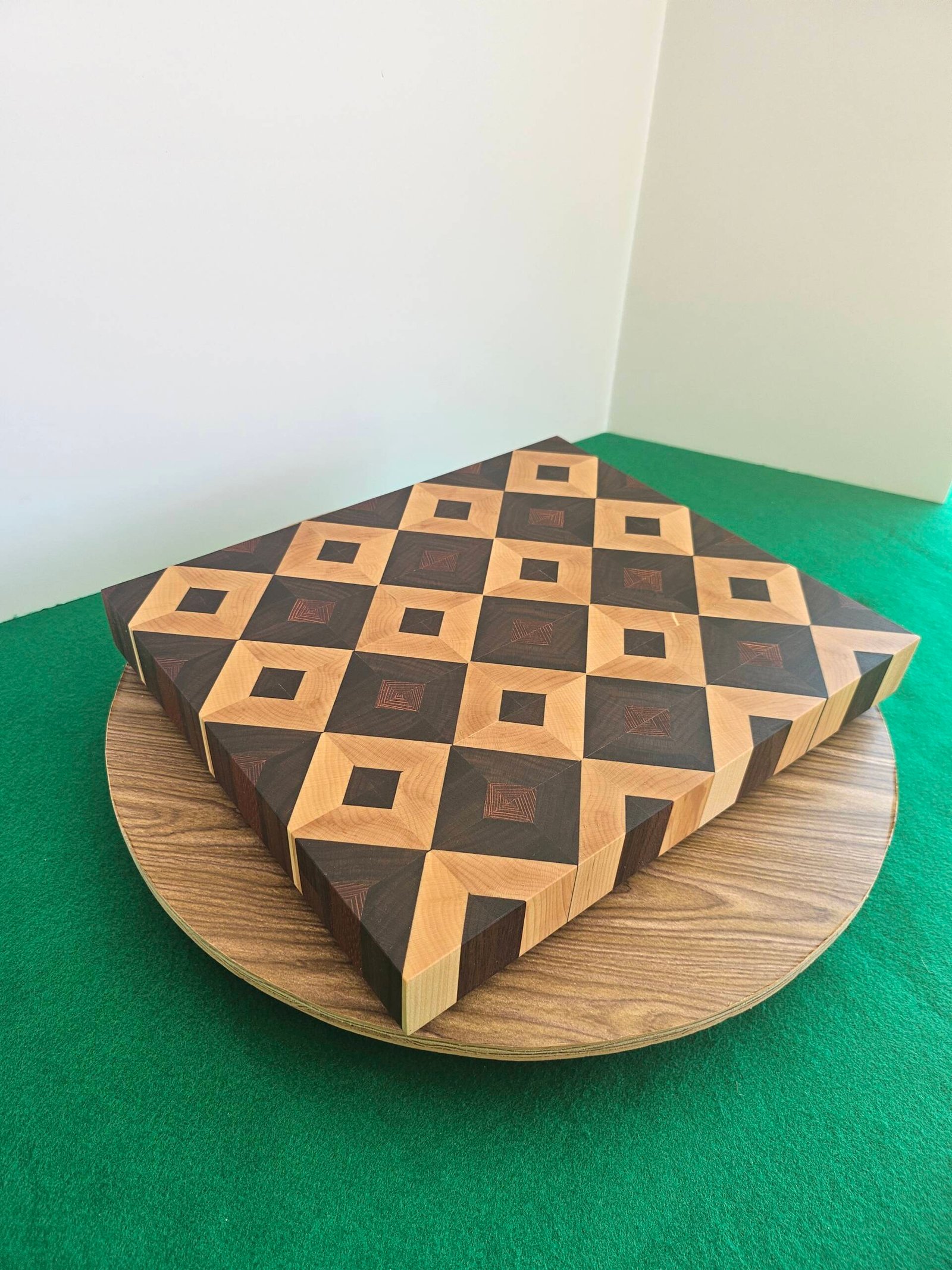 Stunning Diamond Pattern End Grain Cutting Board - Image 4