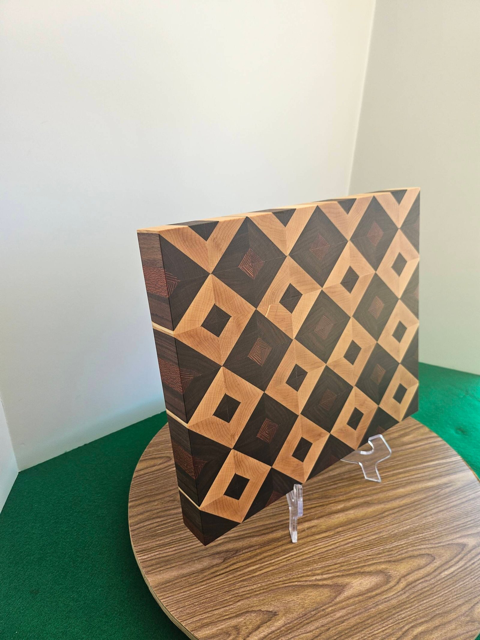 Stunning Diamond Pattern End Grain Cutting Board - Image 7