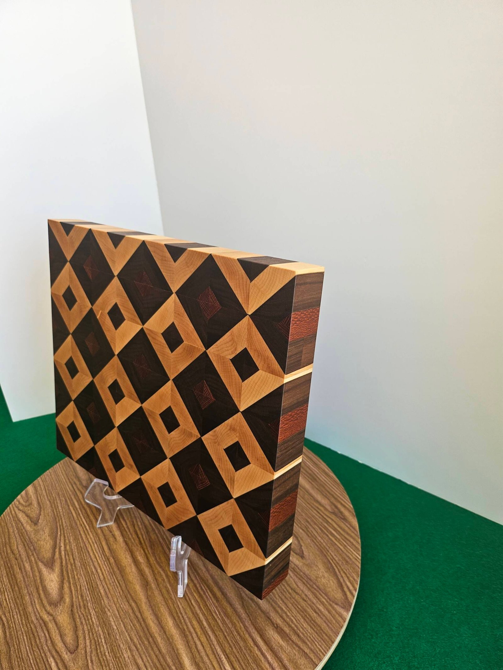 Stunning Diamond Pattern End Grain Cutting Board - Image 8