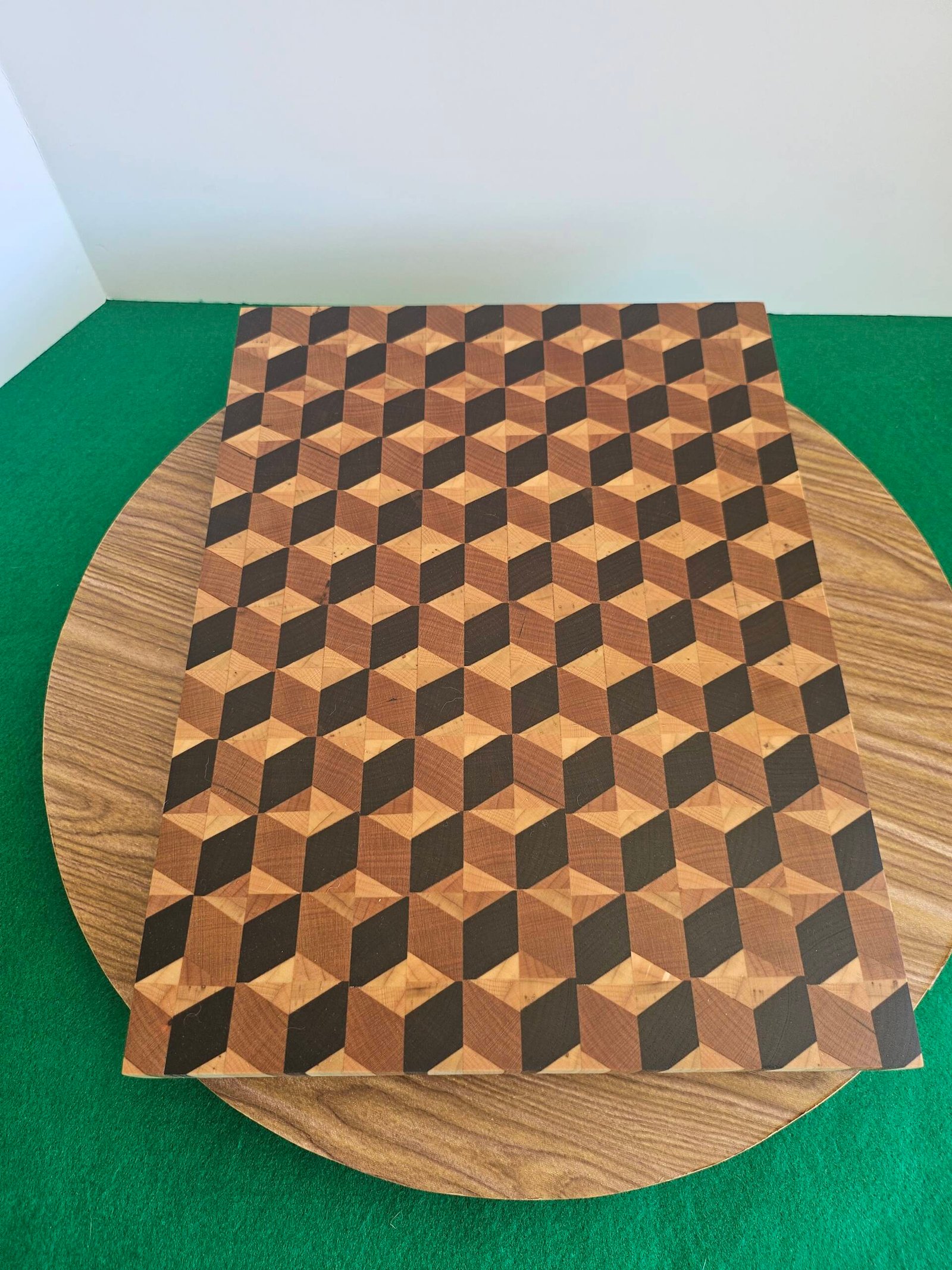 3D Cube Cutting Board