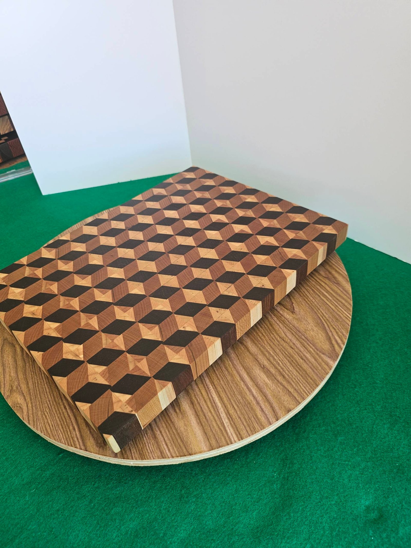 3D Cube Cutting Board - Image 5