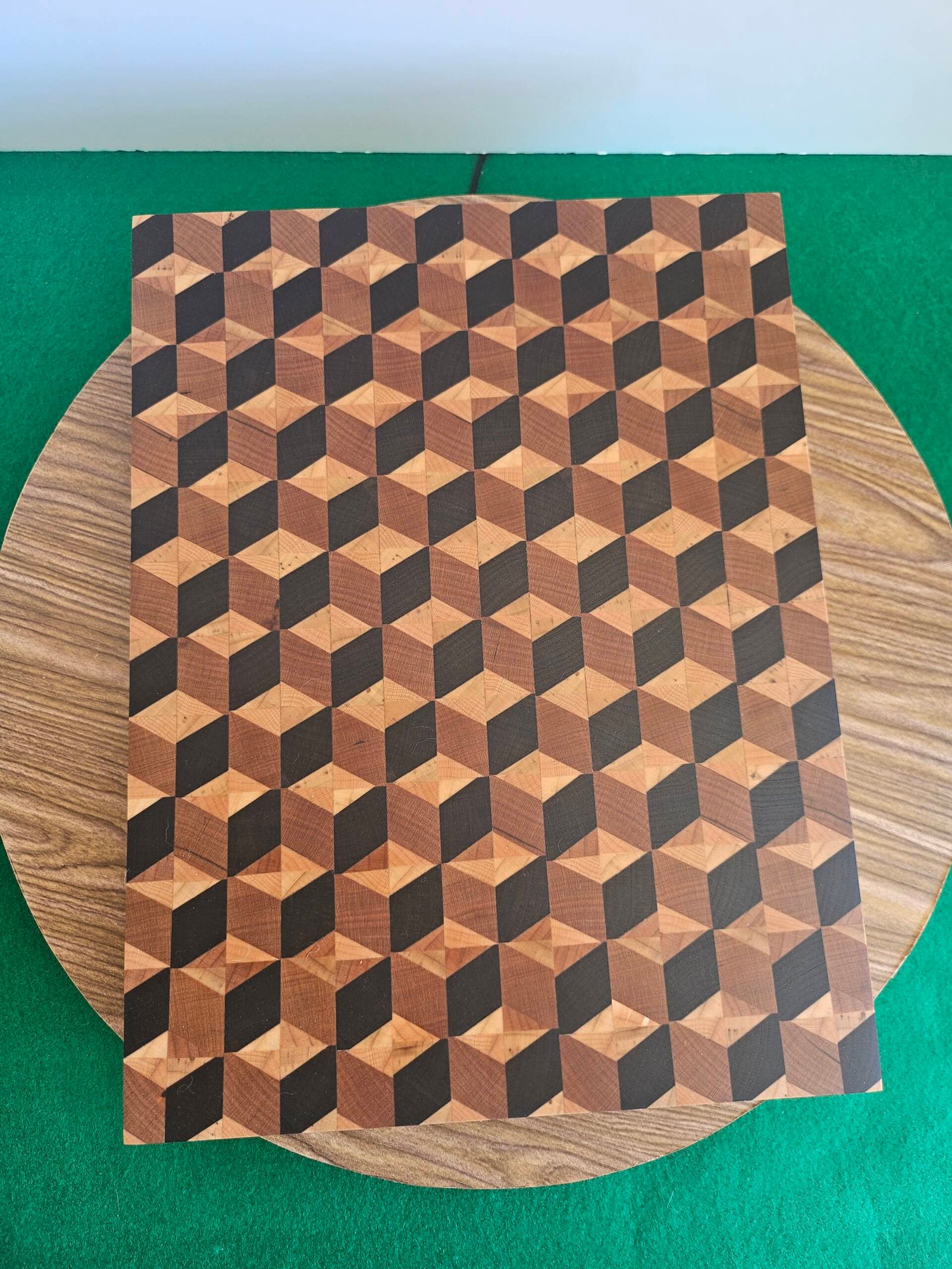 3D Cube Cutting Board - Image 6