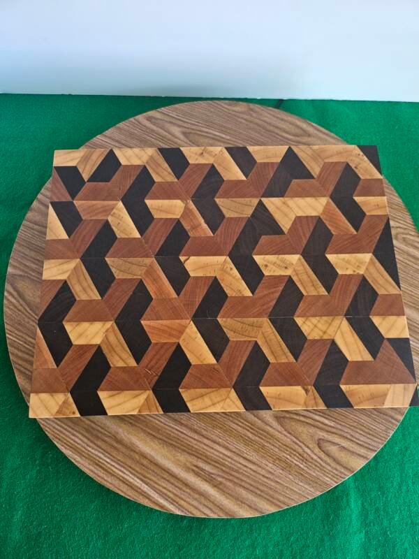 Walnut, Cherry an Maple 3D Cutting Board