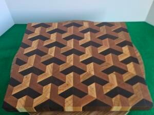 Walnut, Cherry an Maple 3D Cutting Board